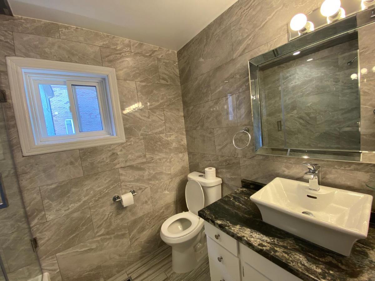 Yonge And Finch Subway !L Spacious & Bright Private Bedroom With Shared Amenties Toronto Ngoại thất bức ảnh